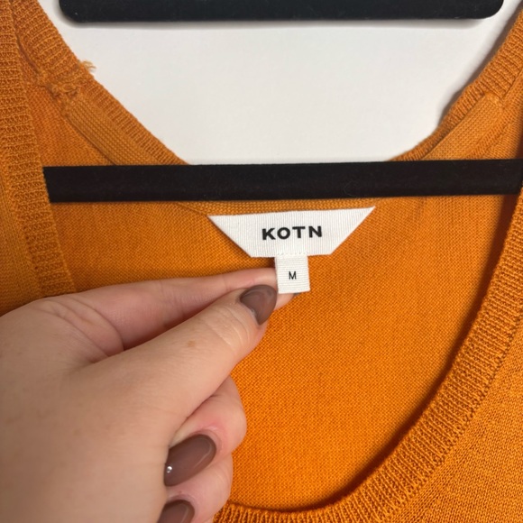 KOTN Sweater Tank Top size Medium - Picture 3 of 5